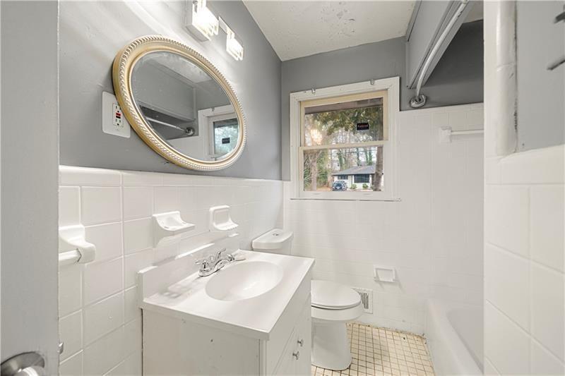 Image for property 1089 Indale Place, Atlanta, GA 30310