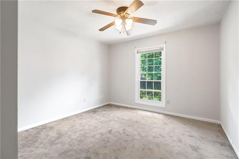 Image for property 6851 Roswell Road F32, Sandy Springs, GA 30328