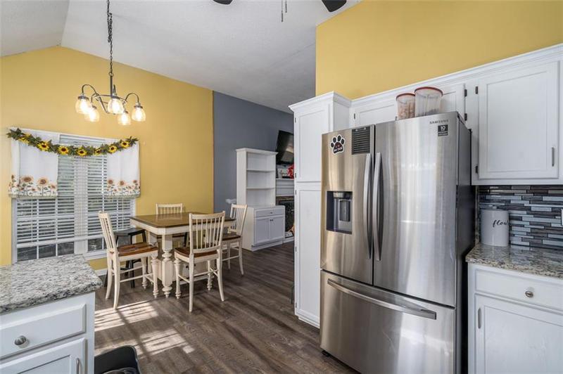 Image for property 304 RIDGE HILL Circle, Canton, GA 30115