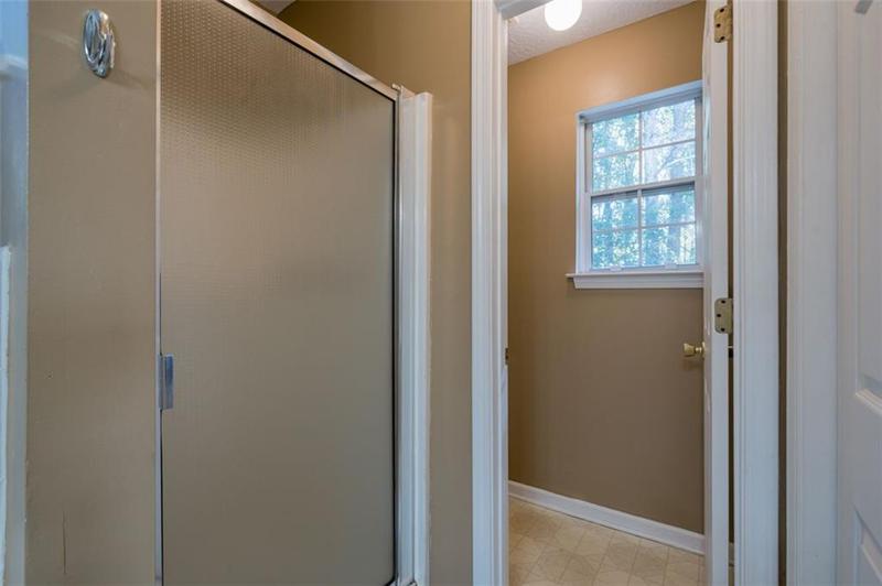 Image for property 304 RIDGE HILL Circle, Canton, GA 30115