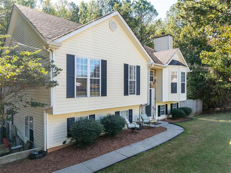Image for property 304 RIDGE HILL Circle, Canton, GA 30115