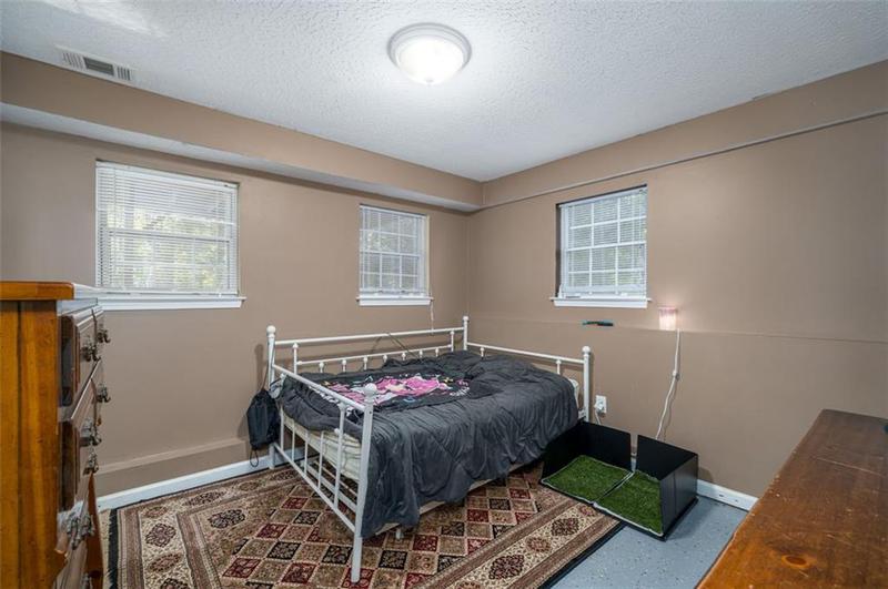 Image for property 304 RIDGE HILL Circle, Canton, GA 30115