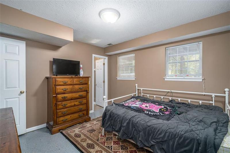 Image for property 304 RIDGE HILL Circle, Canton, GA 30115