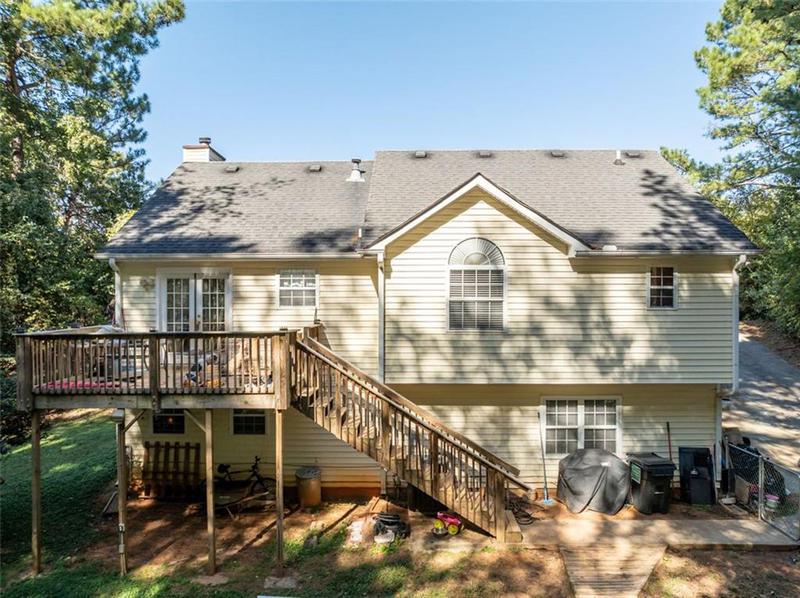 Image for property 304 RIDGE HILL Circle, Canton, GA 30115