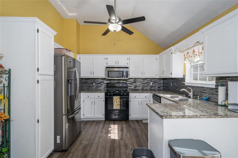 Image for property 304 RIDGE HILL Circle, Canton, GA 30115