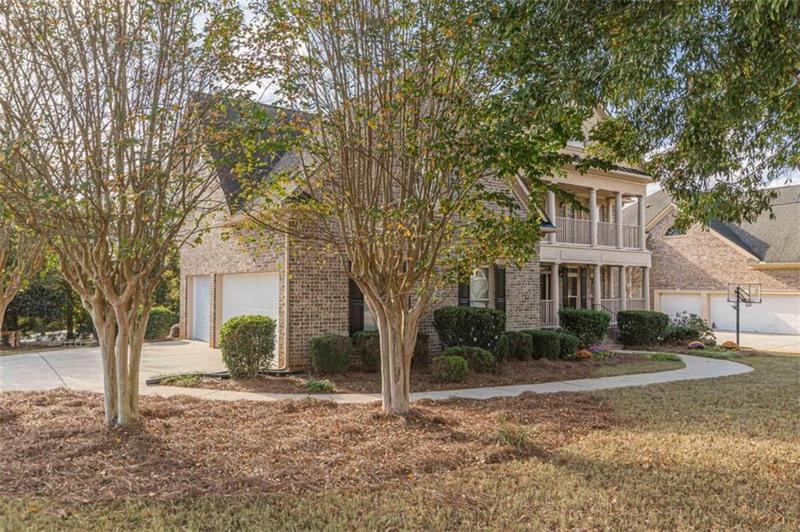 Image for property 4348 Meadow Vista Dr, Stonecrest, GA 30038