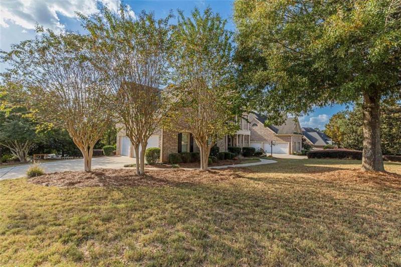 Image for property 4348 Meadow Vista Dr, Stonecrest, GA 30038