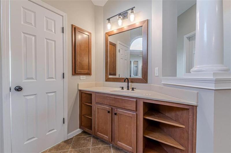 Image for property 4348 Meadow Vista Dr, Stonecrest, GA 30038