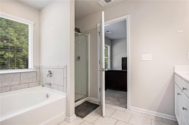 Image for property 3511 Lakeview Creek, Lithonia, GA 30038