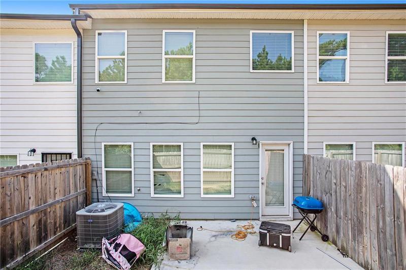 Image for property 3511 Lakeview Creek, Lithonia, GA 30038