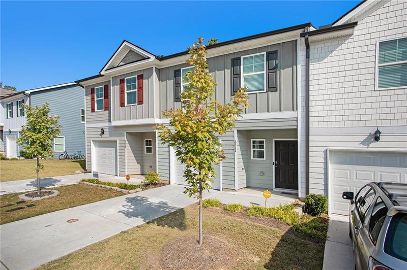 Image for property 3511 Lakeview Creek, Lithonia, GA 30038