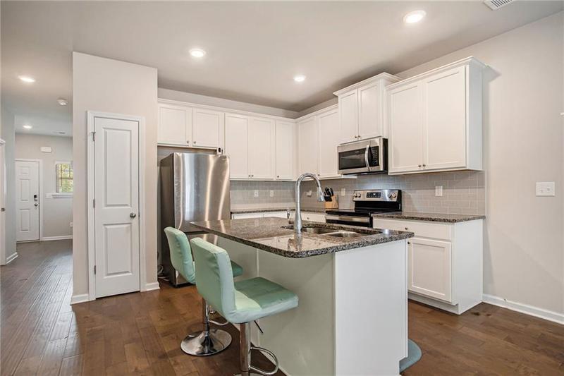 Image for property 3511 Lakeview Creek, Lithonia, GA 30038