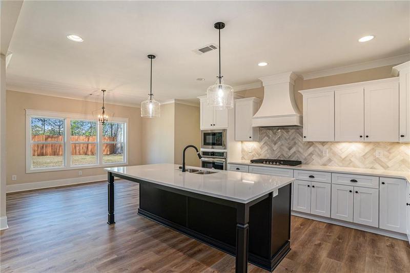 Image for property 101 Bonnie Lynn Lane, Carrollton, GA 30117