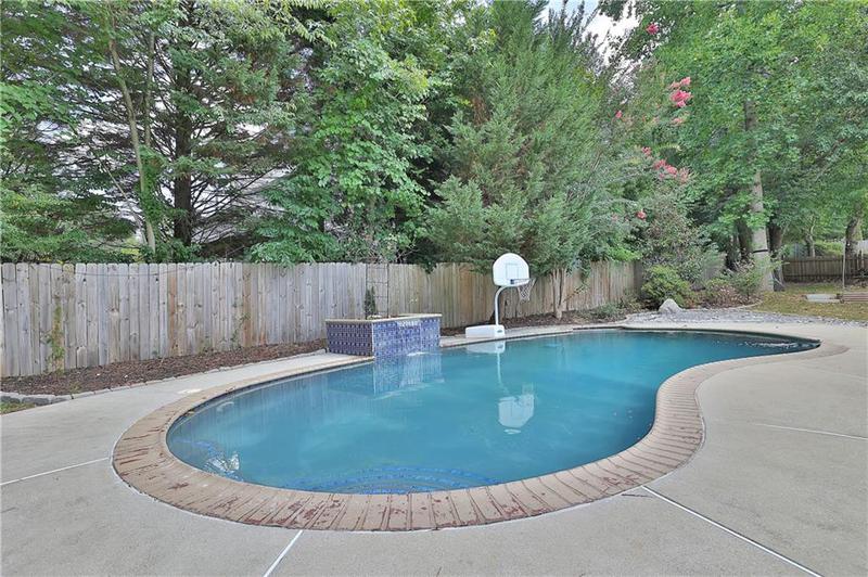Image for property 3126 Crestmont Way, Kennesaw, GA 30152