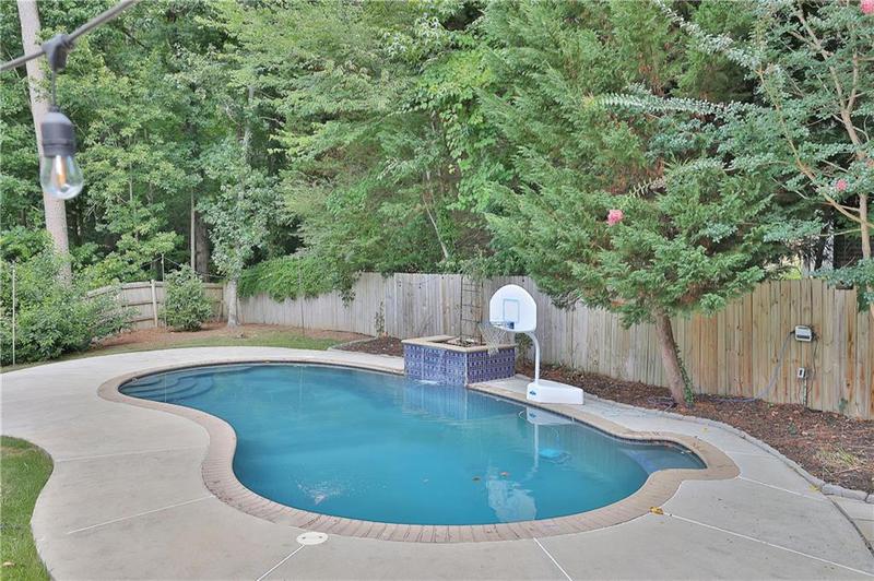 Image for property 3126 Crestmont Way, Kennesaw, GA 30152