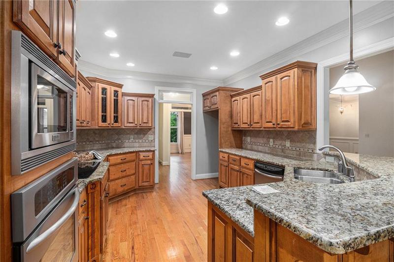 Image for property 5642 Little Branch Circle, Clermont, GA 30527