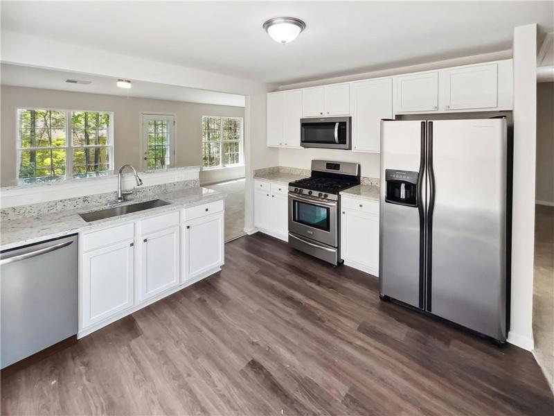Image for property 338 Hunterian Place, Newnan, GA 30265