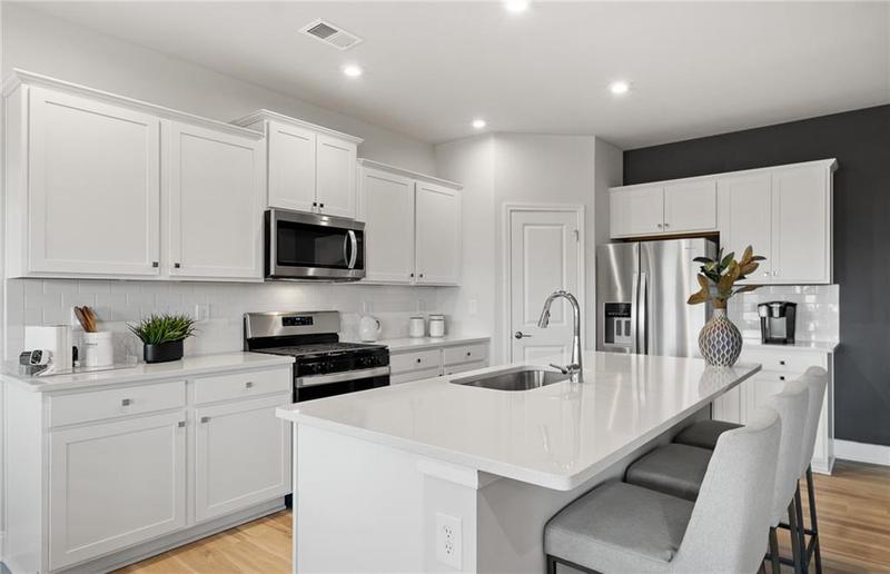 Image for property 617 Vidalia Parkway, Mcdonough, GA 30252