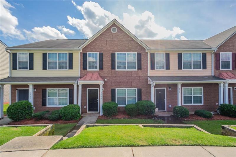 Image for property 4544 Parkview Square, Atlanta, GA 30349
