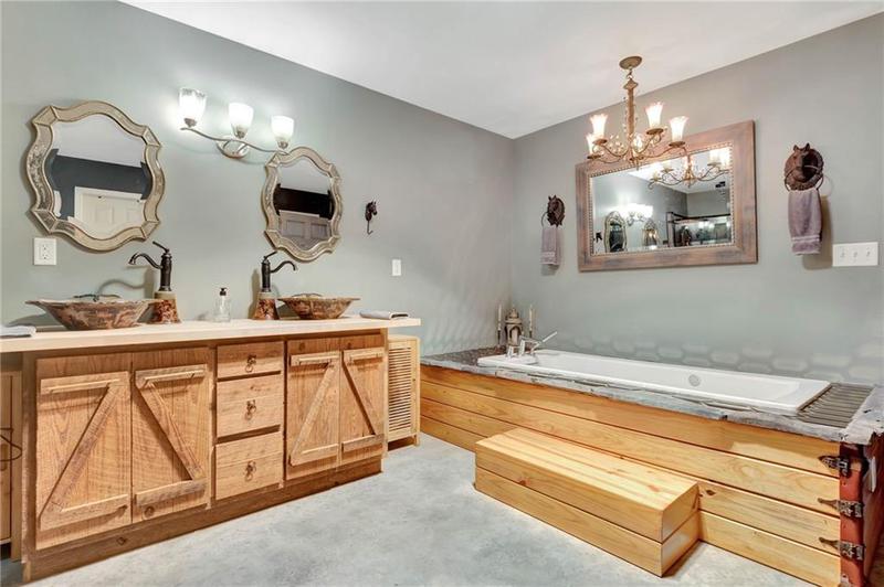 Image for property 860 WALKERS MILL Road, Griffin, GA 30223