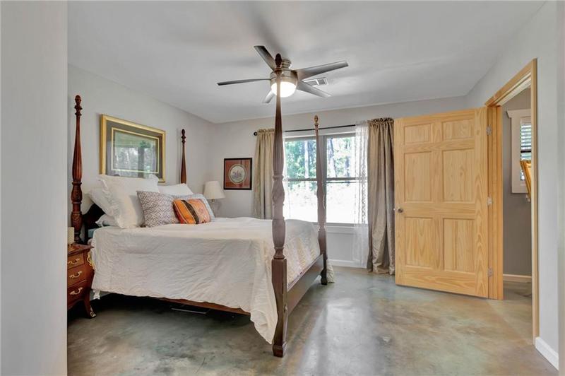 Image for property 860 WALKERS MILL Road, Griffin, GA 30223