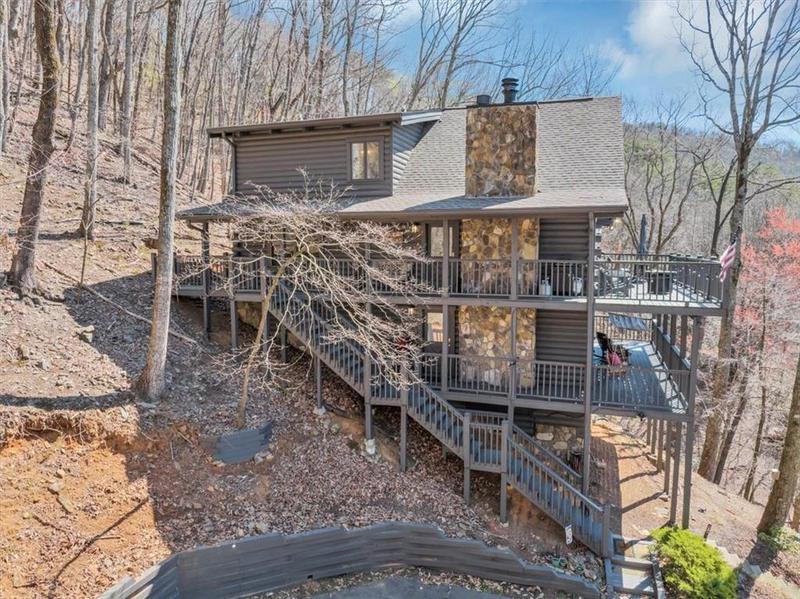 Image for property 2025 QUAIL COVE Drive, Jasper, GA 30143