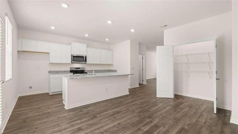 Image for property 999 Cades Walk, Lawrenceville, GA 30045