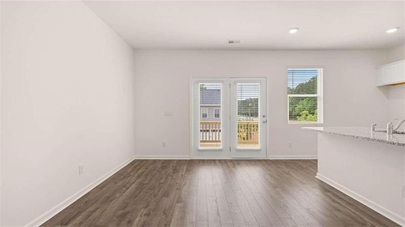 Image for property 999 Cades Walk, Lawrenceville, GA 30045