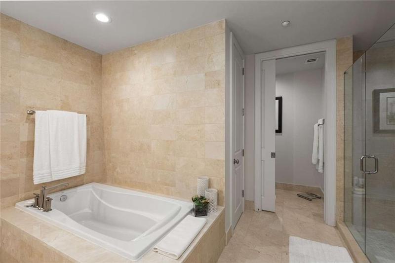 Image for property 3630 Peachtree Road 3207, Atlanta, GA 30326