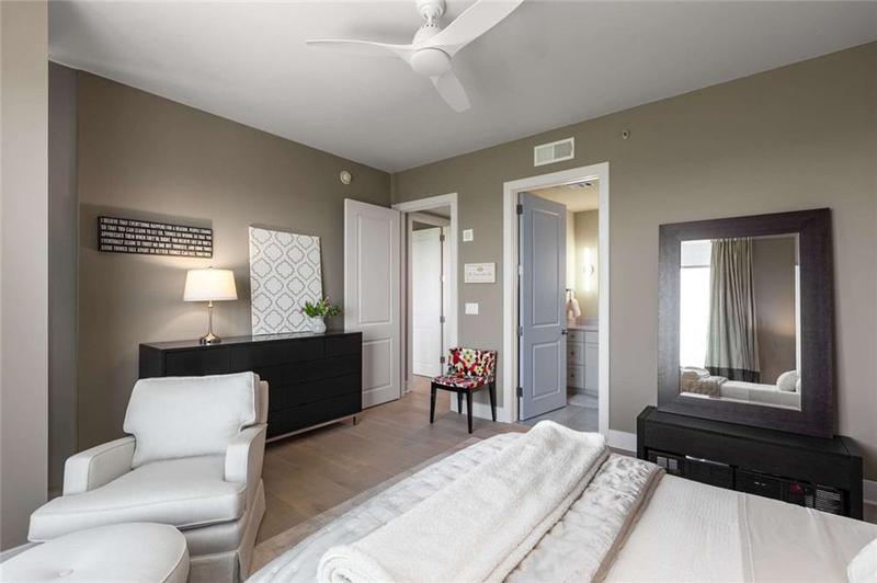 Image for property 3630 Peachtree Road 3207, Atlanta, GA 30326