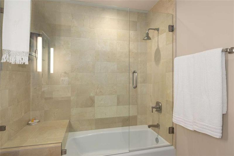 Image for property 3630 Peachtree Road 3207, Atlanta, GA 30326