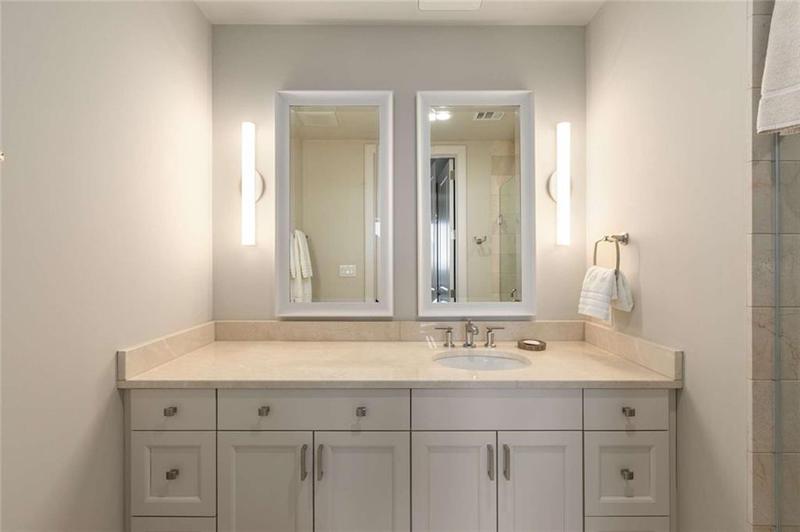 Image for property 3630 Peachtree Road 3207, Atlanta, GA 30326