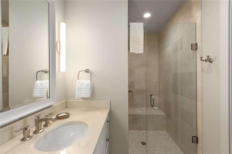 Image for property 3630 Peachtree Road 3207, Atlanta, GA 30326