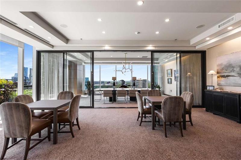 Image for property 3630 Peachtree Road 3207, Atlanta, GA 30326