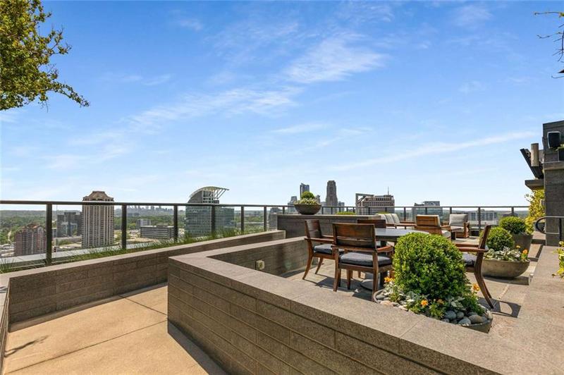 Image for property 3630 Peachtree Road 3207, Atlanta, GA 30326