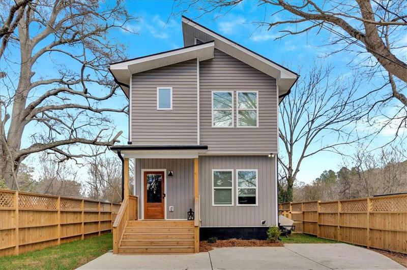 Image for property 40 Crayton Street, Rockmart, GA 30153