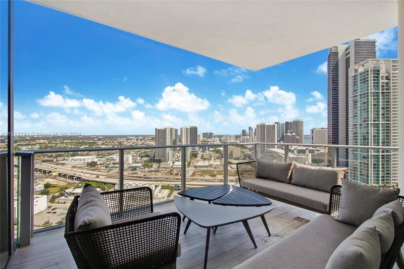 Image for property 851 1st Ave 2501, Miami, FL 33132