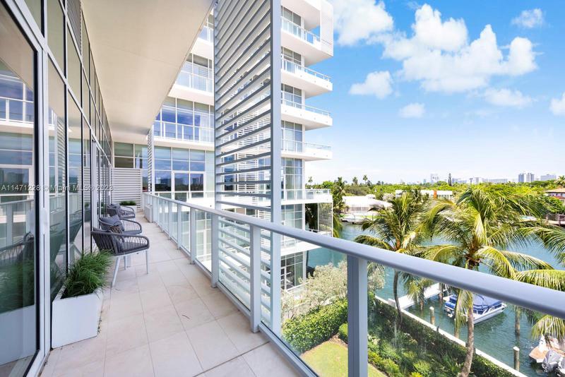 Image for property 4701 Meridian Ave 303, Miami Beach, FL 33140