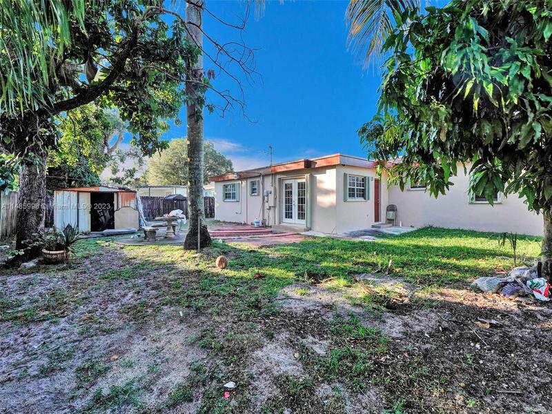 Image for property 740 165th St, Miami, FL 33162