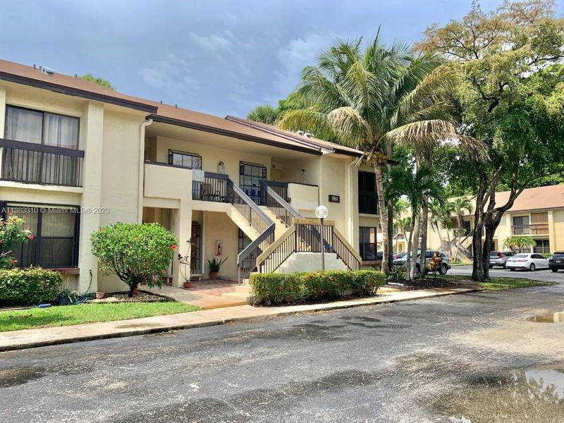 Image for property 1961 15th St 92, Deerfield Beach, FL 33442