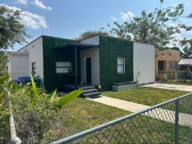 Image for property 836 47th St, Miami, FL 33127