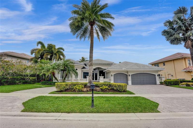Image for property 710 Leigh Palm Ave, Plantation, FL 33324