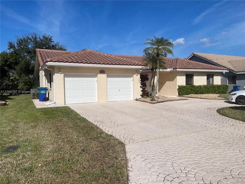 Image for property 6323 52nd St, Coral Springs, FL 33067