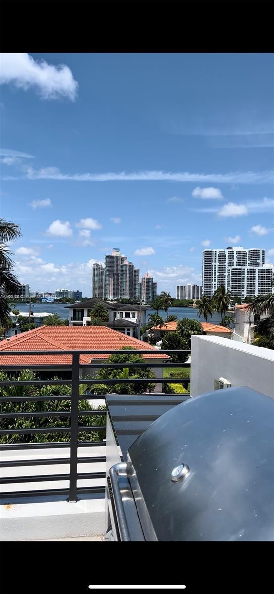 Image for property 342 189th Ter, Sunny Isles Beach, FL 33160