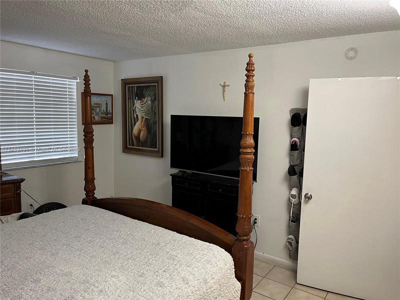 Image for property 6220 131st Ct 204, Miami, FL 33183
