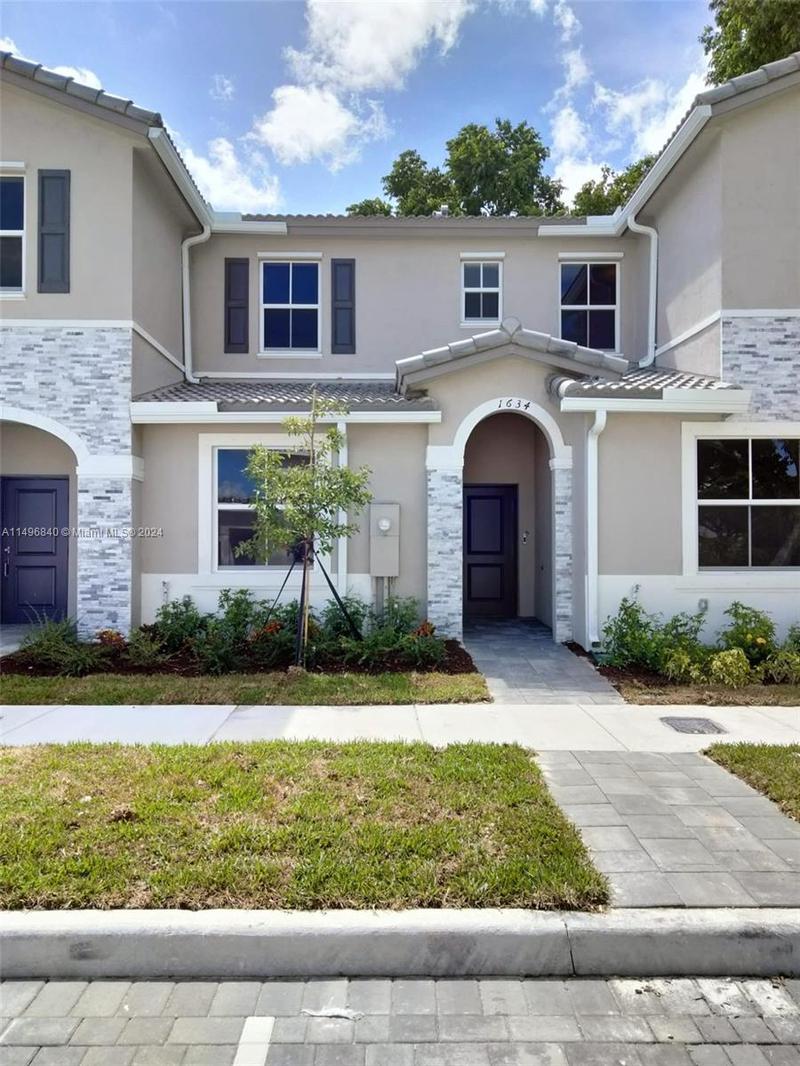 Image for property 1634 26th Ter 1634, Homestead, FL 33035