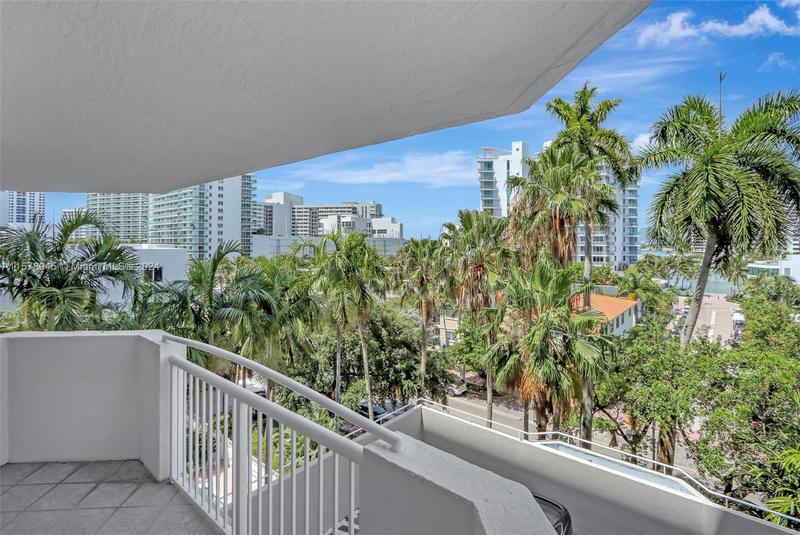 Image for property 1621 Bay Rd 506, Miami Beach, FL 33139