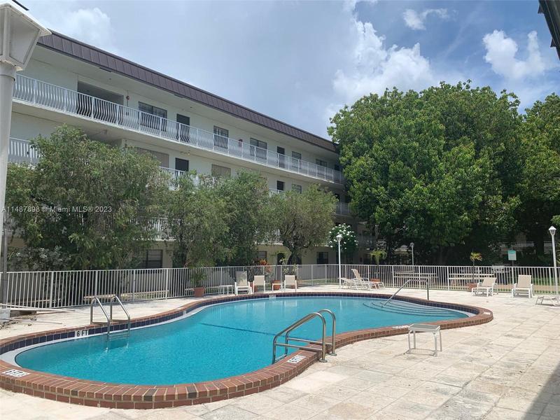 Image for property 500 2nd St 401, Dania Beach, FL 33004