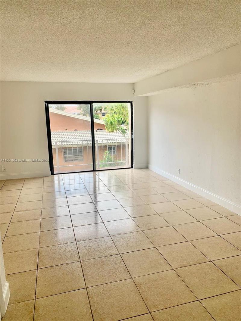 Image for property 3750 115th Way 6-1, Coral Springs, FL 33065