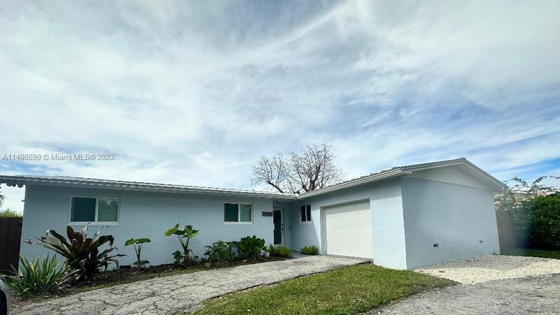 Image for property 19510 87th Ave, Cutler Bay, FL 33157